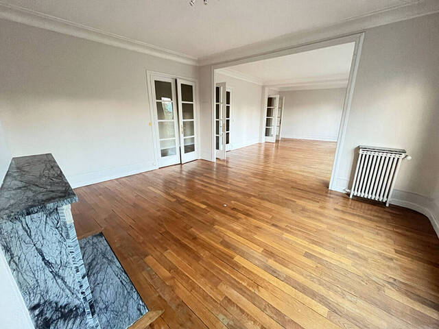 Location logement étudiant appartement 5 pièces 195.88 m² à Lille (59000)