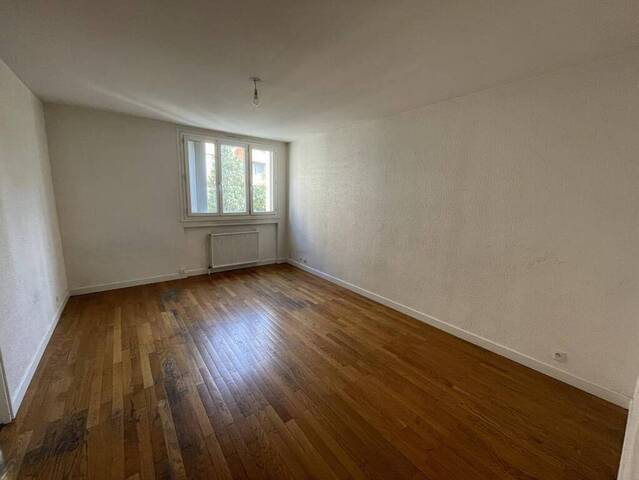 Location logement étudiant appartement t1 30 m² à Saint-Étienne (42000) FOURNEYRON