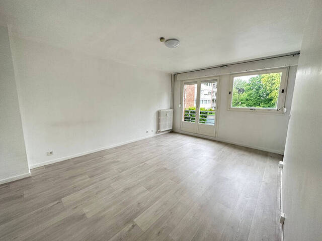 Location Appartement 1 pièce 25.47 m² Lille (59000) SAINT MAURICE PELLEVOISIN CENTRE VILLE