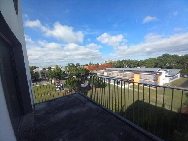 Location logement étudiant appartement t4 78 m² à Bordeaux (33000) Le Lac 3