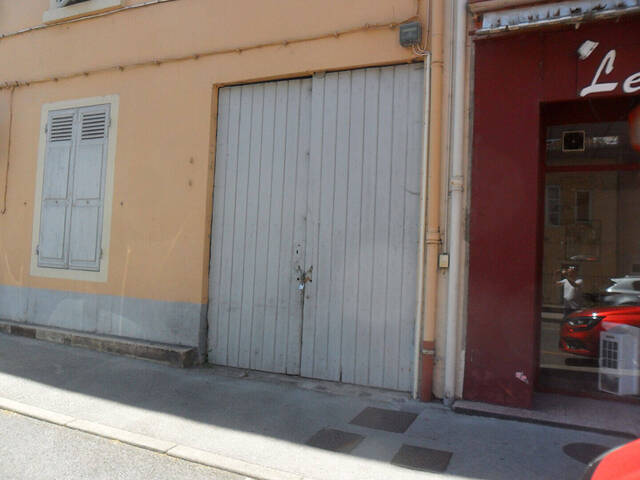 Louer Parking / box Mâcon (71000)