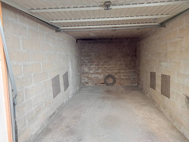 Louer Parking / box Mâcon (71000)