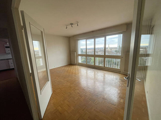 Vente Appartement 2 pièces 57.35 m² Mâcon (71000)
