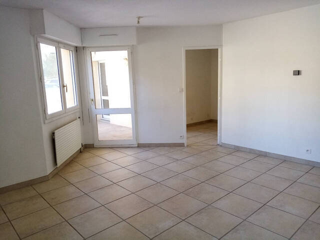 Louer Appartement 3 pièces 73.92 m² Mâcon (71000) TRES CALME AGGLOMERATION