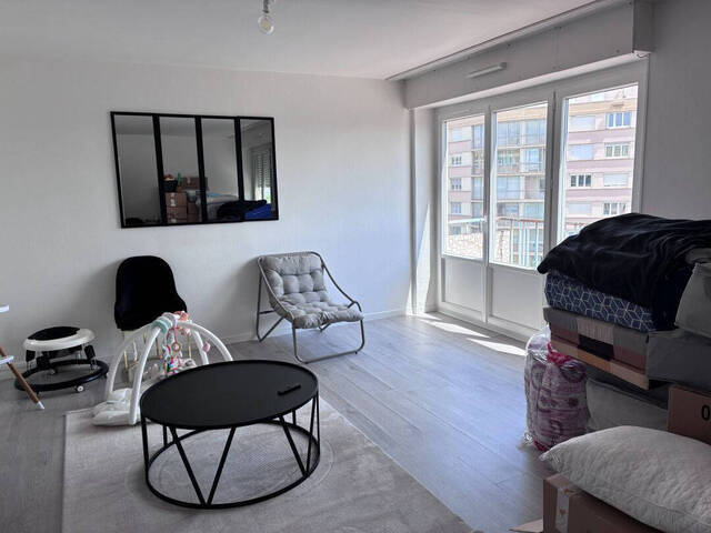 Louer Appartement 4 pièces 80.75 m² Mâcon (71000)