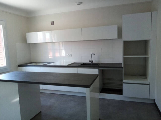 Louer Appartement 4 pièces 100.73 m² Saint-Laurent-sur-Saône (01750)