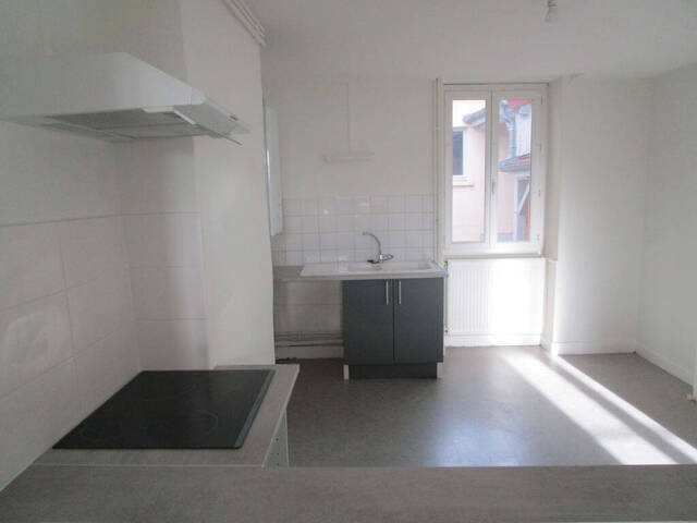 Louer Appartement 3 pièces 77.16 m² Mâcon (71000)
