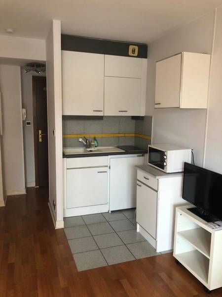Location appartement 1 pièce à Divonne-les-Bains 01220 - 750 €