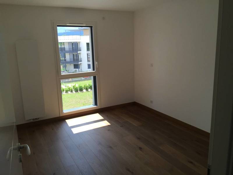 Location appartement 2 pièces à Divonne-les-Bains 01220 - 1 530 €