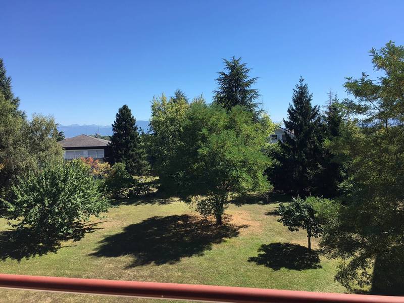 Rent apartment 3 rooms in Divonne-les-Bains 01220 - 1 790 €