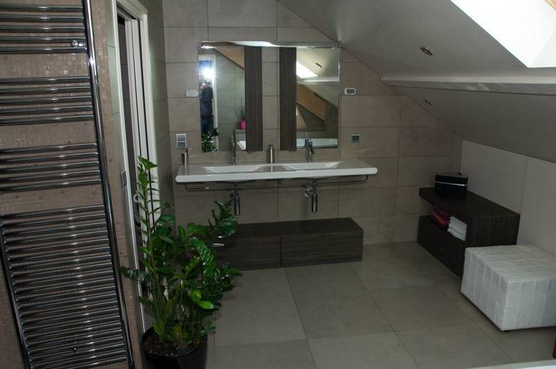 Location appartement 3 pièces à Cessy 01170 - 2 500 €