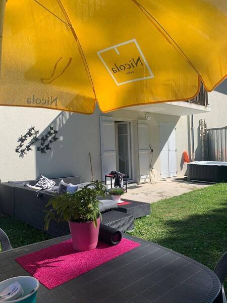 Location appartement 2 pièces à Challex 01630 - 1 250 €