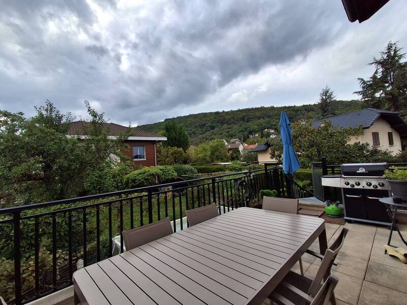 Location appartement 5 pièces à Divonne-les-Bains 01220 - 2 950 €