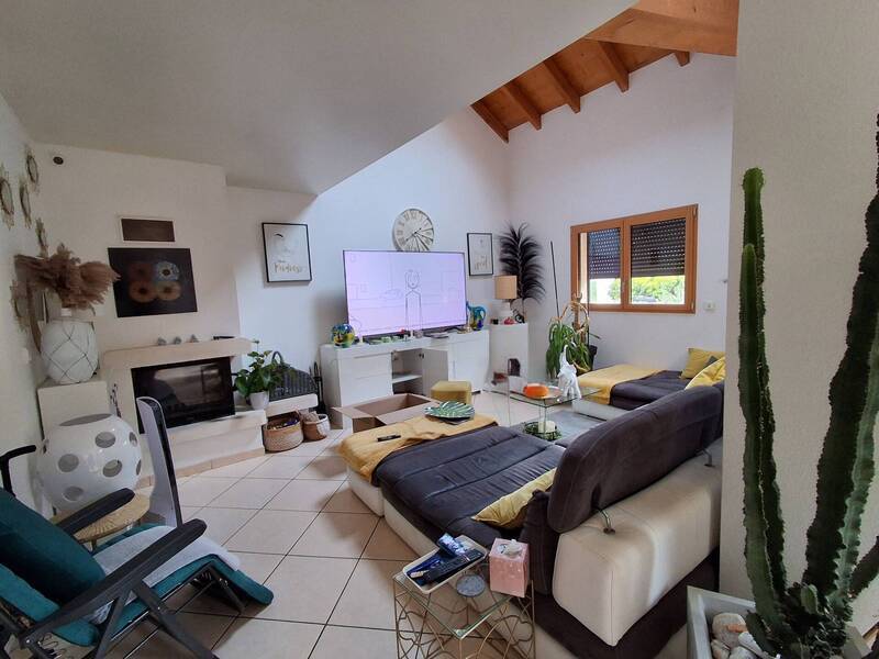 Location appartement 5 pièces à Divonne-les-Bains 01220 - 2 950 €