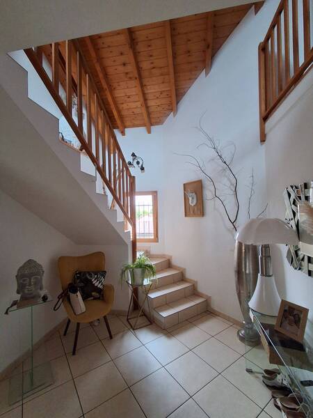 Location appartement 5 pièces à Divonne-les-Bains 01220 - 2 950 €