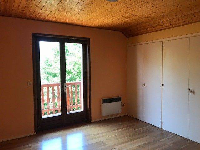 Location maison 5 pièces à Gex 01170 - 2 700 €