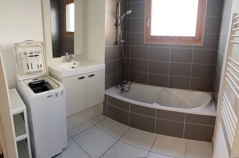 Location appartement 3 pièces à Divonne-les-Bains 01220 - 1 990 €