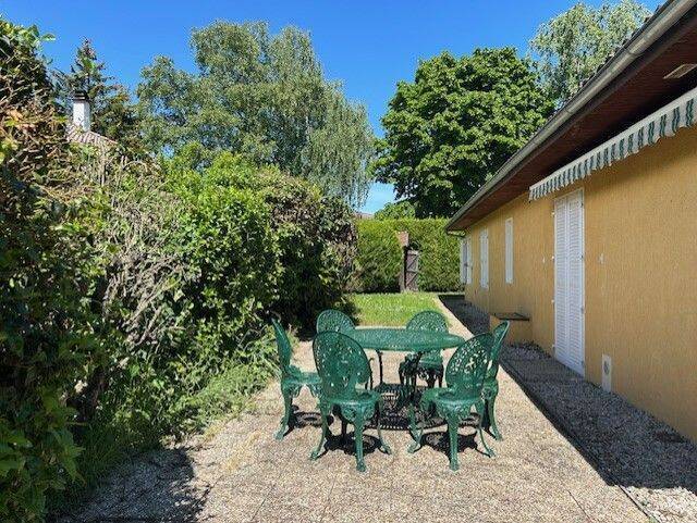 Location maison 4 pièces à Sauverny 01220 - 2 900 €