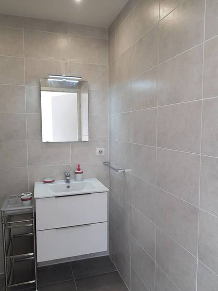 Location appartement 3 pièces à Divonne-les-Bains 01220 - 1 950 €