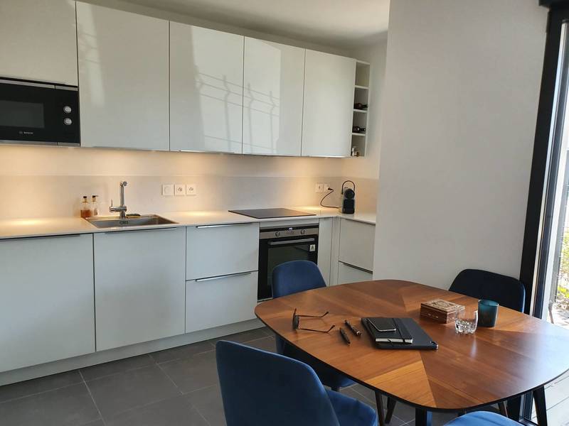 Location appartement 3 pièces à Prévessin-Moëns 01280 - 1 840 €