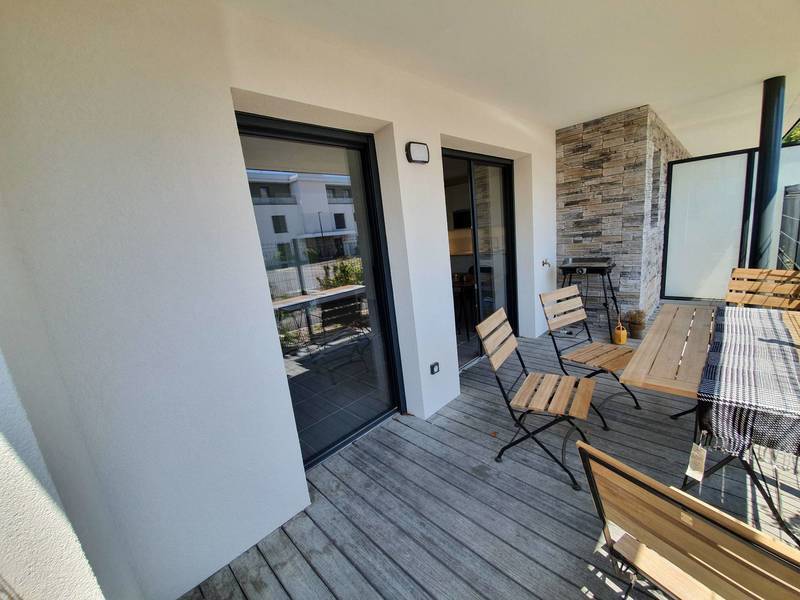 Location appartement 3 pièces à Prévessin-Moëns 01280 - 1 840 €