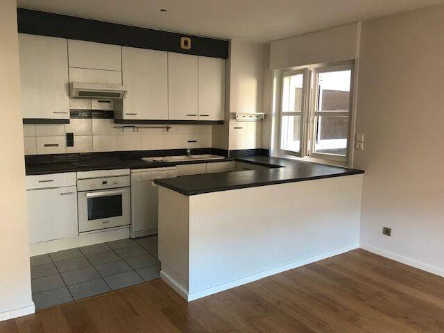 Location appartement 2 pièces à Divonne-les-Bains 01220 - 1 390 €