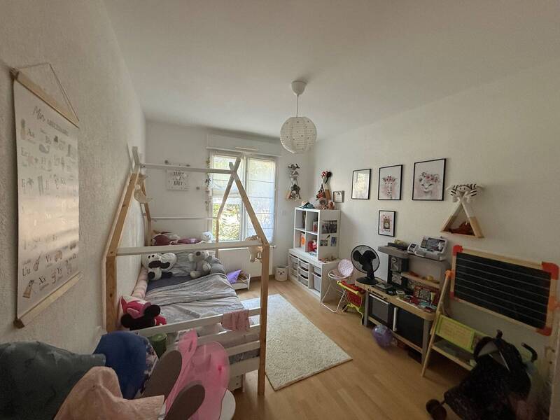 Location appartement 5 pièces à Divonne-les-Bains 01220 - 3 220 €