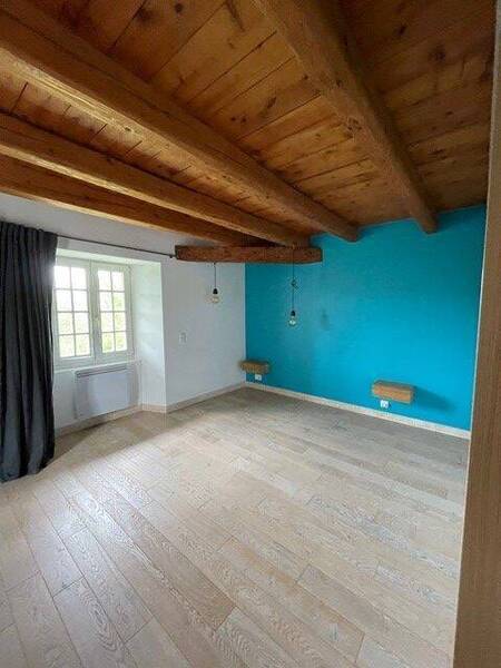 Location maison 5 pièces à Savigny 74520 - 2 280 €