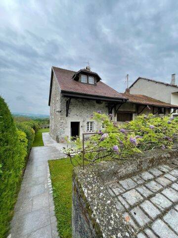 Location maison 5 pièces à Savigny 74520 - 2 280 €