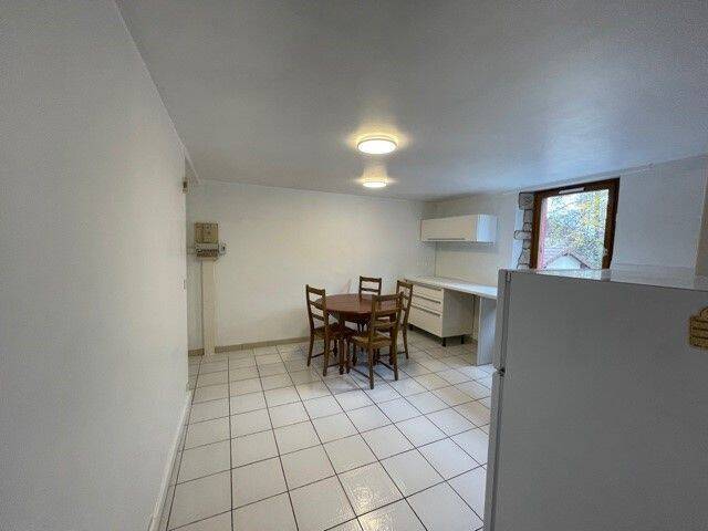 Location appartement 2 pièces à Divonne-les-Bains 01220 - 1 090 €