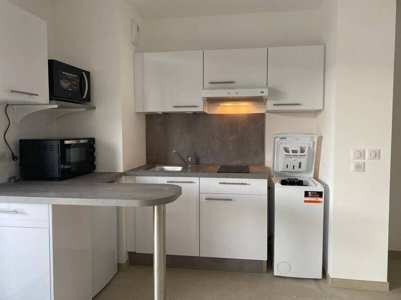 Location appartement 1 pièce à Ferney-Voltaire 01210 - 950 €
