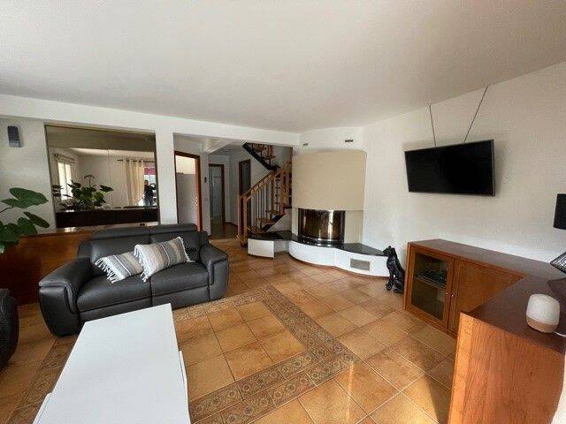 Location maison 4 pièces à Chevry 01170 - 3 400 €
