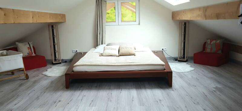 Location maison 4 pièces à Chevry 01170 - 2 650 €