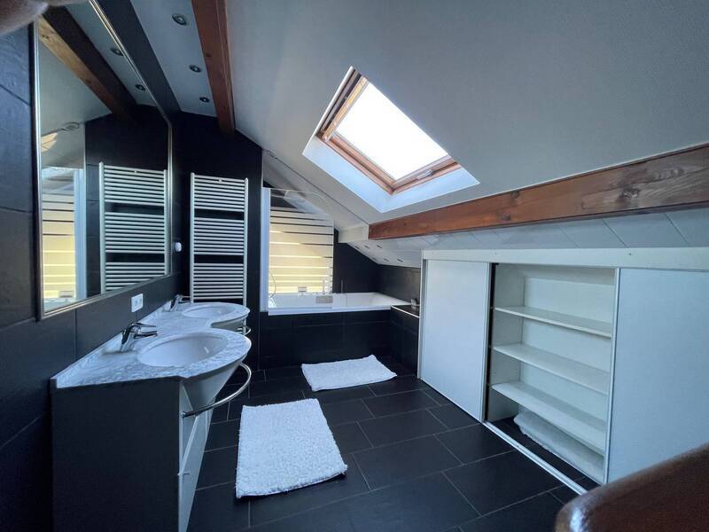 Location maison 4 pièces à Chevry 01170 - 3 100 €