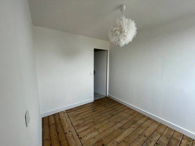 Location appartement 2 pièces à Divonne-les-Bains 01220 - 1 090 €