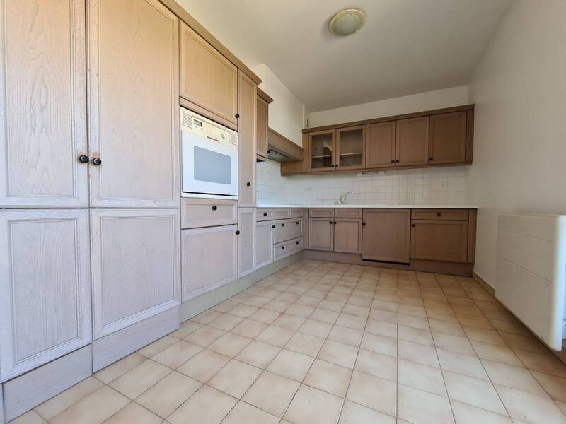 Rent apartment 2 rooms in Ferney-Voltaire 01210 - 1 350 €