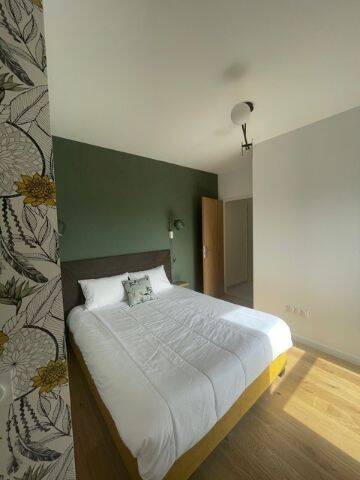 Rent apartment 2 rooms in Divonne-les-Bains 01220 - 1 570 €