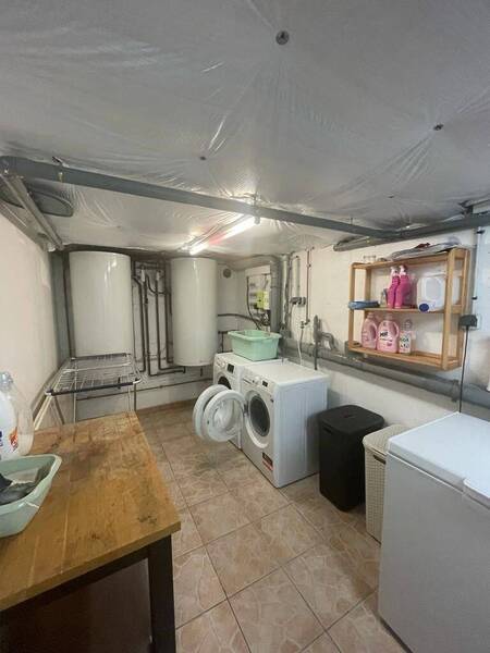 Rent house 4 rooms in Cessy 01170 - 2 500 €