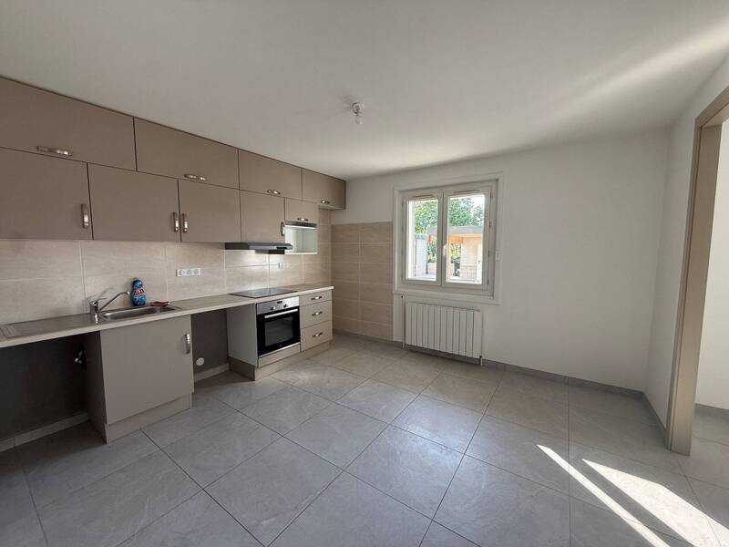 Location appartement 3 pièces à Cessy 01170 - 1 490 €