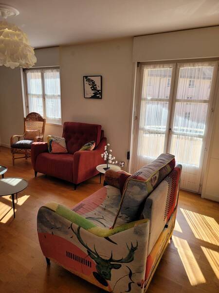 Location appartement 4 pièces à Divonne-les-Bains 01220 - 2 380 €