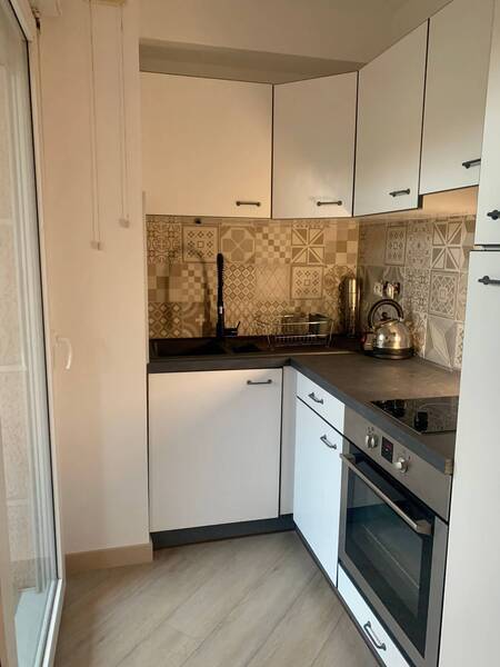 Location appartement 1 pièce à Divonne-les-Bains 01220 - 1 350 €