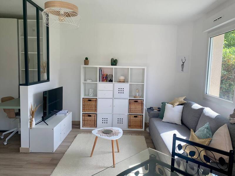 Location appartement 1 pièce à Divonne-les-Bains 01220 - 1 350 €