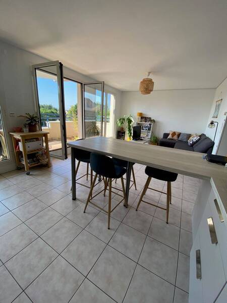 Location appartement 4 pièces à Divonne-les-Bains 01220 - 2 480 €
