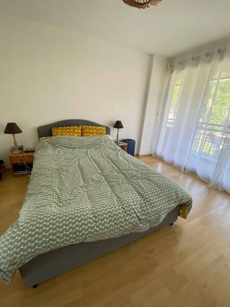 Location appartement 4 pièces à Divonne-les-Bains 01220 - 2 480 €