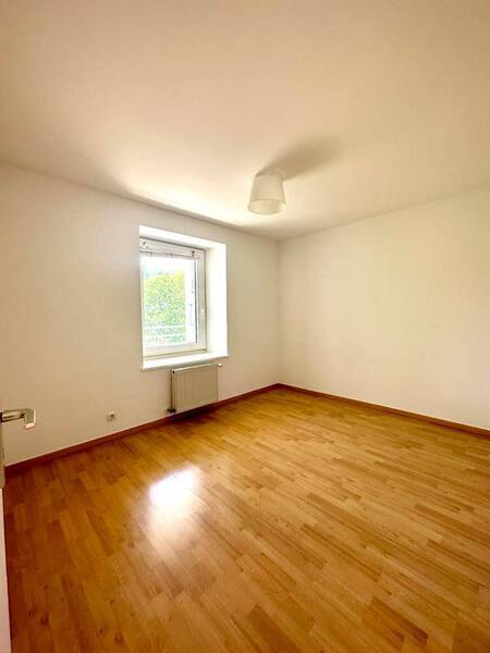 Location appartement 3 pièces à Divonne-les-Bains 01220 - 1 670 €