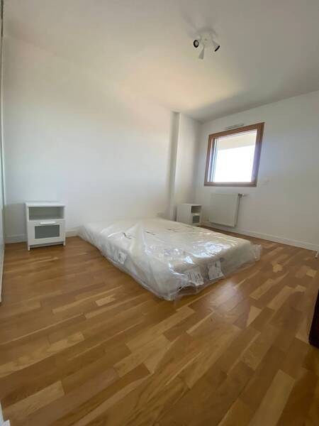 Location appartement 2 pièces à Divonne-les-Bains 01220 - 1 490 €