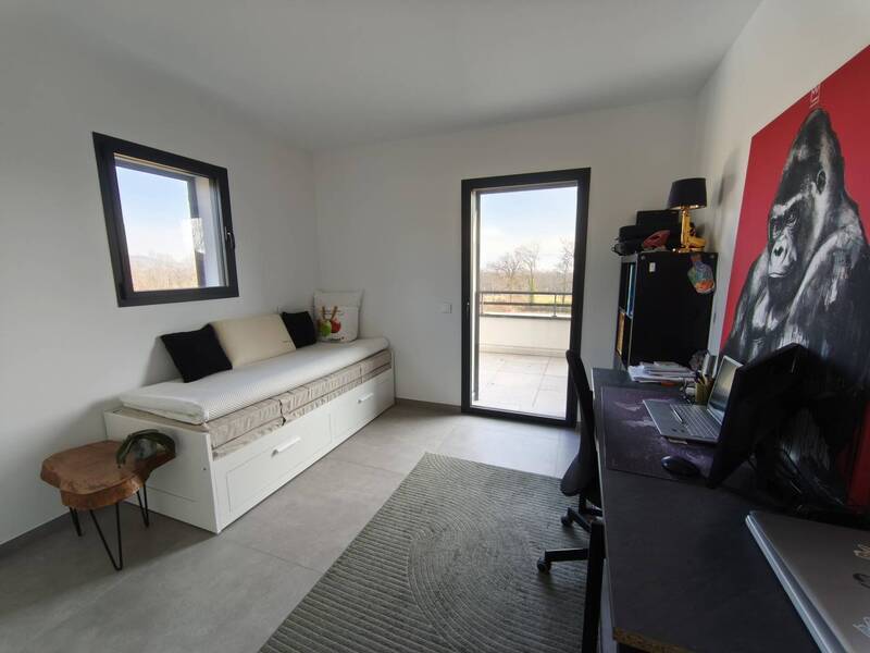 Location appartement 4 pièces à Échenevex 01170 - 2 700 €