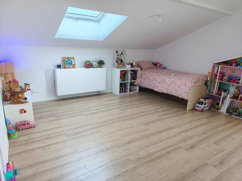 Location appartement 4 pièces à Échenevex 01170 - 2 700 €