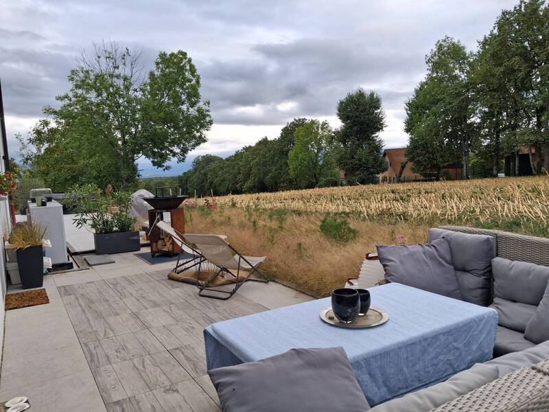 Location appartement 4 pièces à Échenevex 01170 - 2 300 €