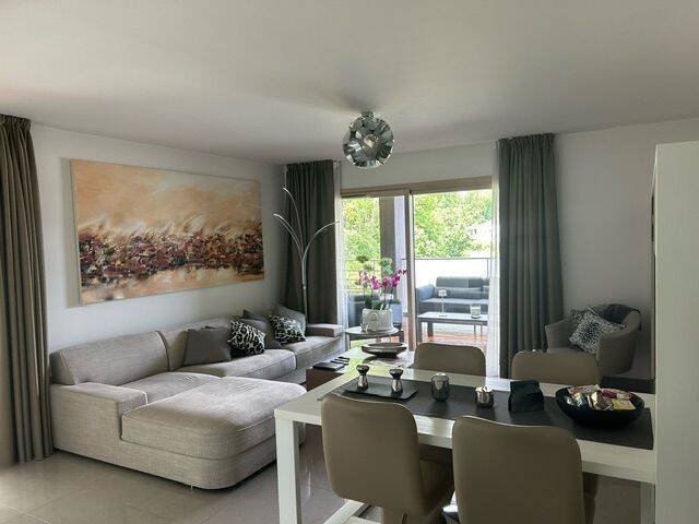 Location appartement 3 pièces à Divonne-les-Bains 01220 - 2 800 €